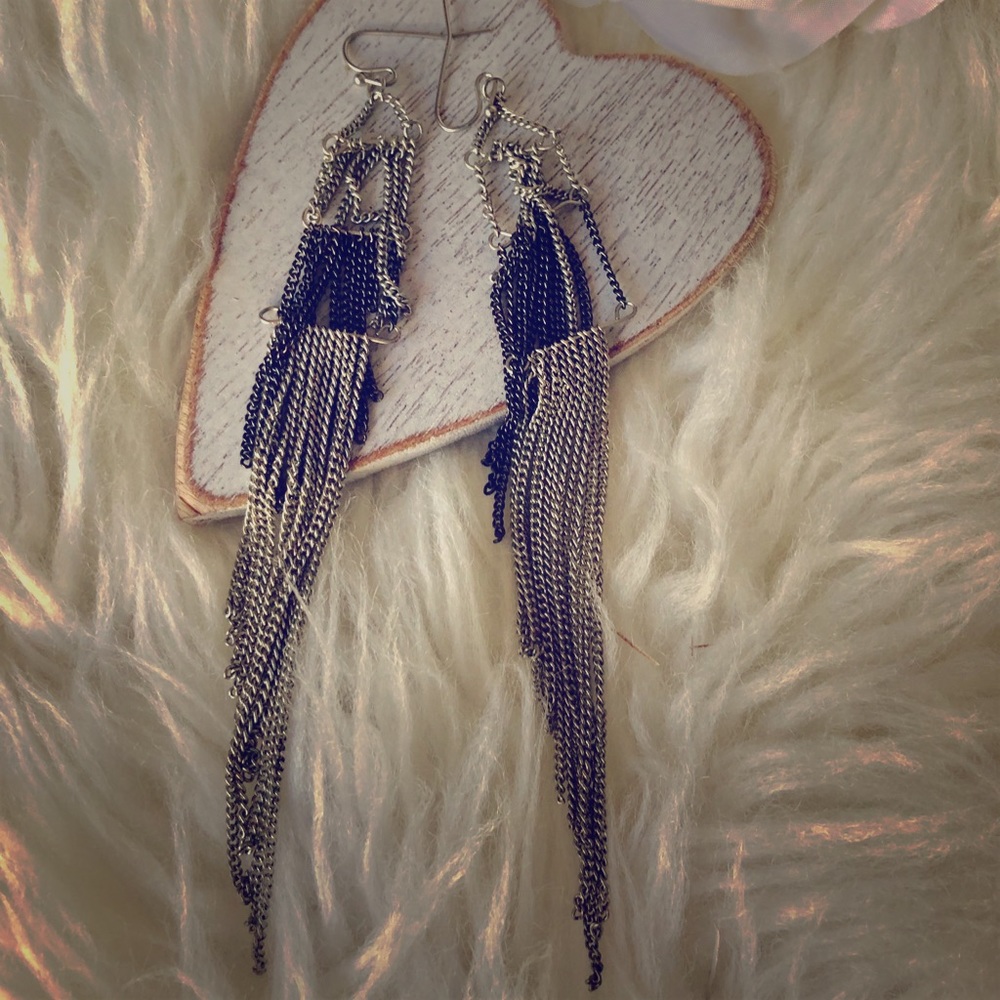 Gypsy and sexy silvers earrings.